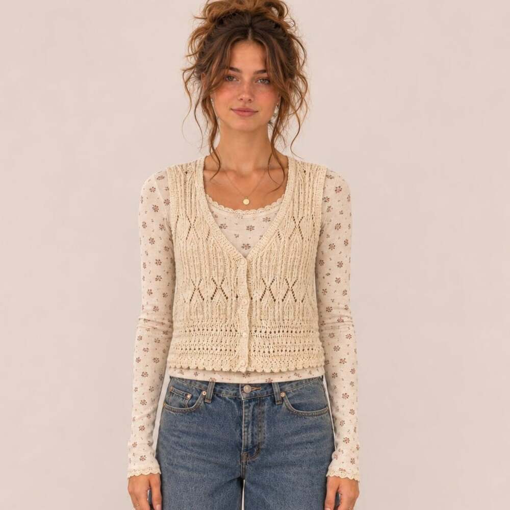 Vintage Y2K Crochet Boho Knit Vest XL White Cropped Open Knit Cottage Granny